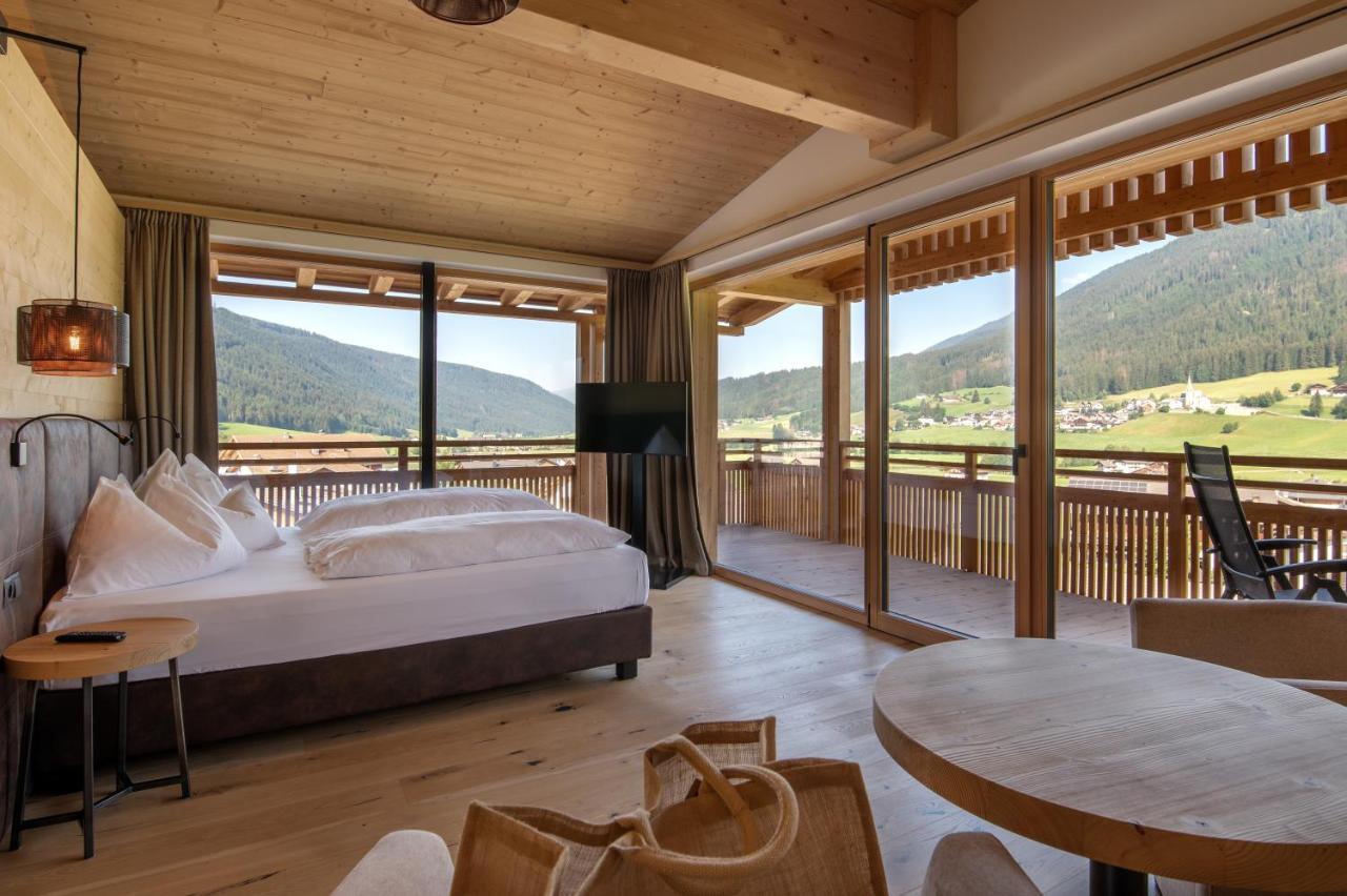 Alpine Nature Hotel Stoll Planca di Sopra Bagian luar foto
