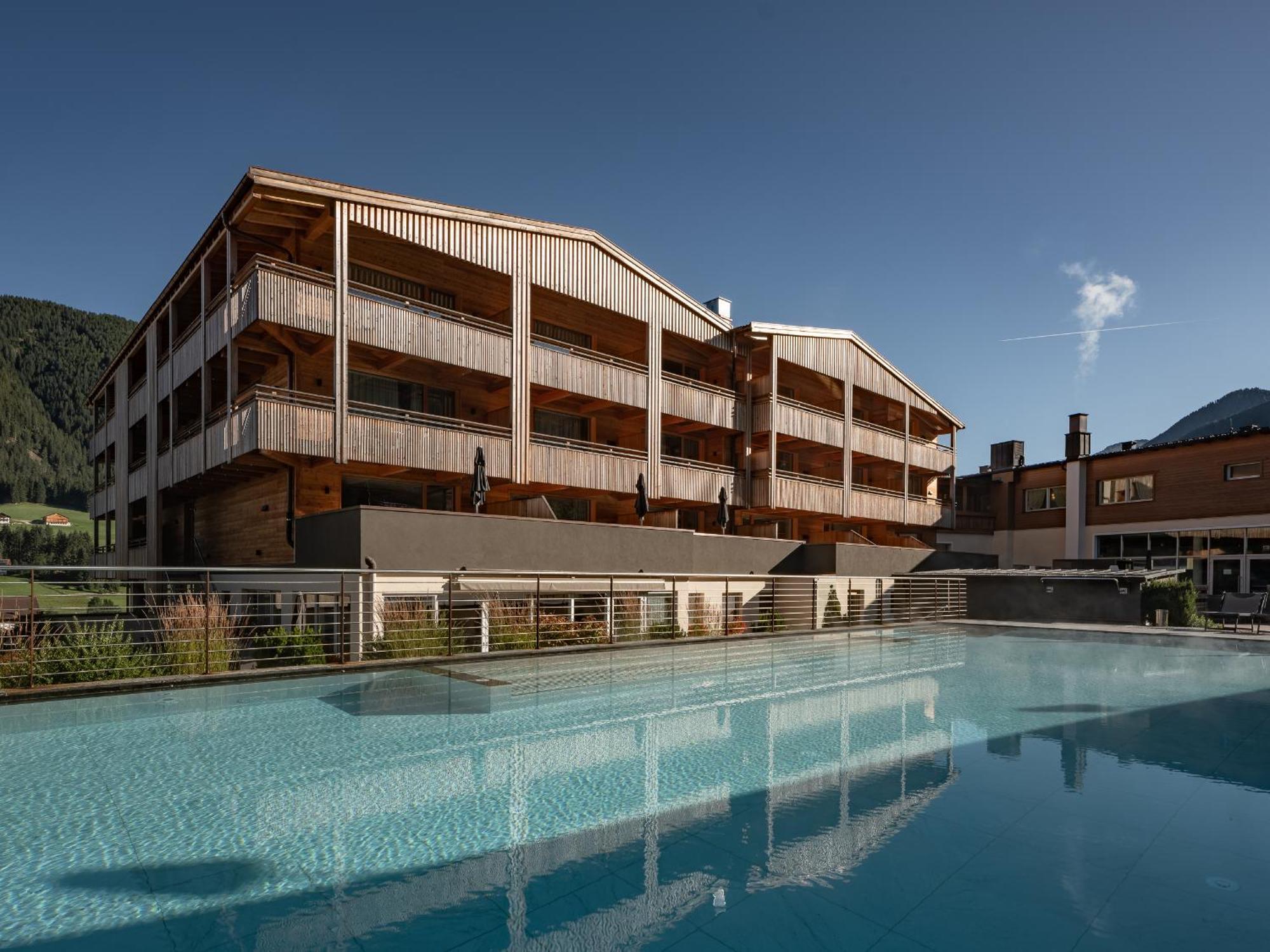 Alpine Nature Hotel Stoll Planca di Sopra Bagian luar foto