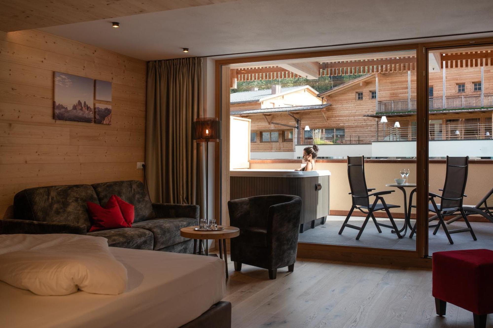 Alpine Nature Hotel Stoll Planca di Sopra Bagian luar foto